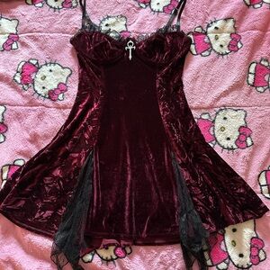 ***SOLD on Depop ❤️